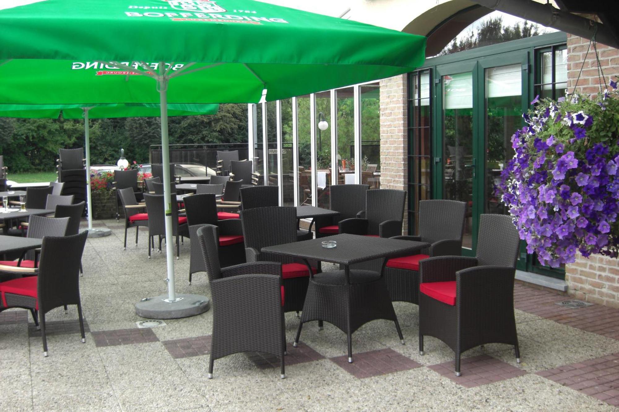 Threeland Hotel Petange Exterior photo